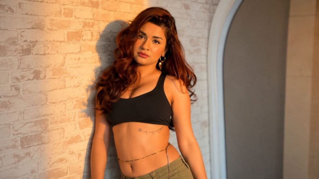 avneet kaur age
